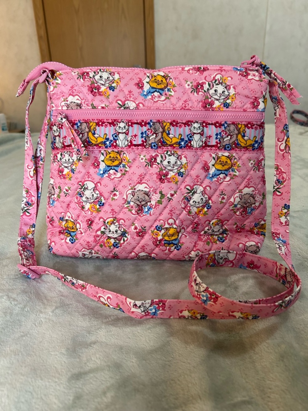 Vera Bradley Disney Original Zip Hipster- Aristocats